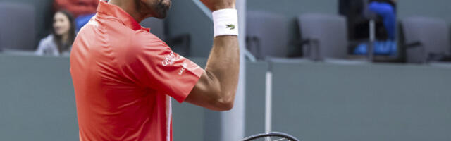 IDEMOOO: Novak u trećem setu počistio Britanca - još korak od 100. titule!