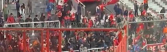 STRAVIČAN sukob huligana u Argentini: Nisu štedeli ni decu! (VIDEO)