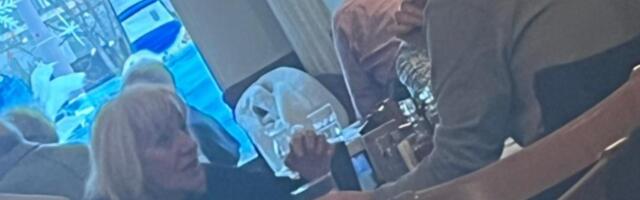 PAPARACO! PRE NEKOLIKO DANA PEVAČICU ZATEKLI NA DRVETU, A EVO GDE SMO JE MI UHVATILI: Na istom mestu i roker, evo šta su radili Vera Matović i Dejan Cukić