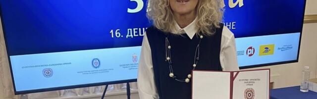 Vredno priznanje za urednicu u Kulturnom centru Čačak Vericu Kovačević: Zlatna značka za doprinos kulturi