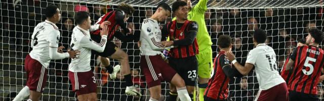 PETROVIĆ NIJE USPEO DA ZAUSTAVI LIDERA: Pet golova u pobedi Arsenala nad Bornmutom