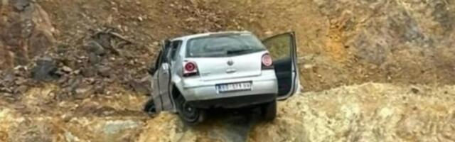 Meštani o jezivoj nesreći kod Majdanpeka u kojoj je Tamara umalo izgubila život "Auto se zaustavio na ivici ambisa"