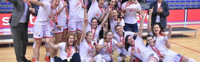 ZVEZDA "POKORILA" NIŠ! Nakon košarkaša, i košarkašice Crvene zvezde osvojile kup!