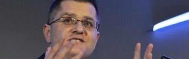 Приштинске власти забраниле Вуку Јеремићу улазак на КиМ