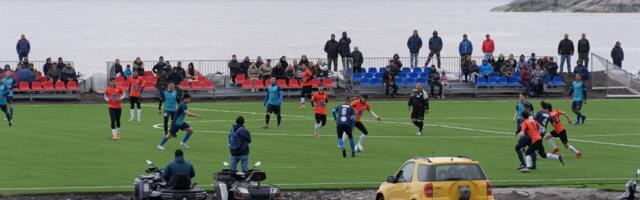 Fudbal je čudo, igra se čak i tamo gde je ljudska vrsta u manjini: Kako li je jadnoj lopti u zemlji leda i arktičkih vetrova?!