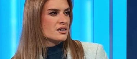 ONI SU TIME UVREDILI CEO SRPSKI NAROD: Ministarka Đurđević o sramnom blokaderskom performansu i razapinjanju lutke sa Vučićevim likom (VIDEO)