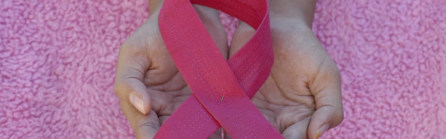 Mesec borbe protiv raka dojke