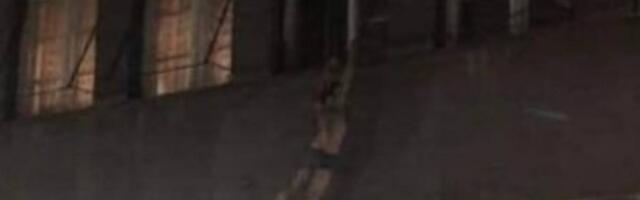 Bizarna nezgoda u centru Smedereva - muškarac u vešu visio sa simsa