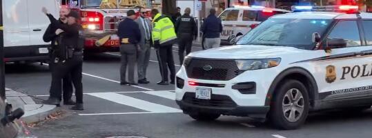 DVA PRIPADNIKA NACIONALNE GARDE U KRITIČNOM STANJU! Tragične vesti nakon pucnjave kod Bele kuće