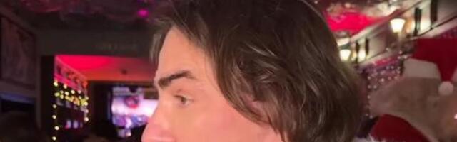 NAKON OTKAZA, ŽELJKO MITROVIĆ PODELIO KOVERTE SA PARAMA! Evo ko je dobio BONUSE - snimak sve otkrio