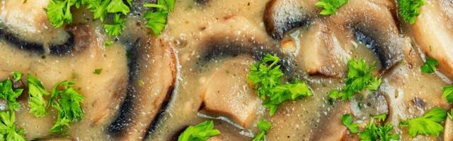 Očas posla dobićete obrok kojem niko neće odoleti: Ako volite pečurke i beli luk ovo je recept za vas