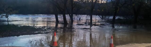 Posle velikih padavina i izlivanja reka, Zapadna Morava se vratila u korito u Lučanima: Prizori govore sve