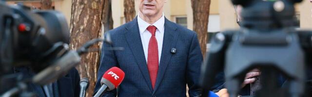 Macut: Inicijativa o poverenju vladi je gubljenje vremena