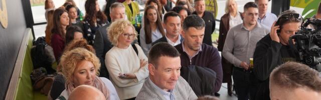 Uživanje koje traje deceniju – Fresh Corner slavi 10 godina ukusa, mirisa i svežine na putu