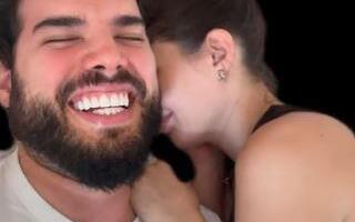 NAPUŠTA POSAO KOJI MU JE DONEO BOGASTVO, A SAD IMA RAZLOG ZA VELIKO SLAVLJE: Adam Adaktar se oglasio se iz luksuzne vile i otkrio o čemu je reč