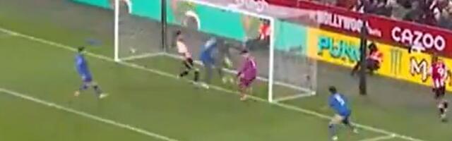 Strašan kiks srpskog golmana: Nije prvi put da greši, postigao je komičan autogol, ekipa mu tone