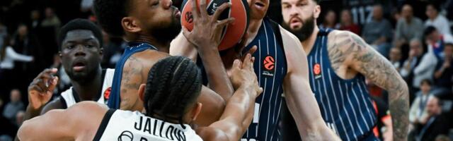 EFES DEKLASIRAO VIRTUS: Bolan poraz Duška Ivanovića i ekipe