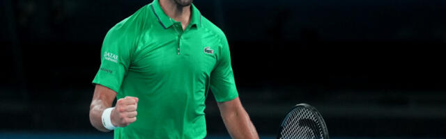 EMOTIVNA PORUKA NOVAKA ĐOKOVIĆA: Pogledajte šta je Srbin napisao na kameri (FOTO)