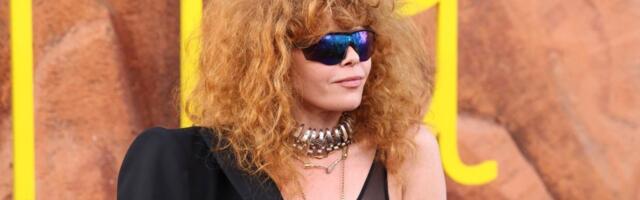 Bradavice na izvol’te i gaćice bez suknje: Glumica izazvala skandal na crvenom tepihu (FOTO)