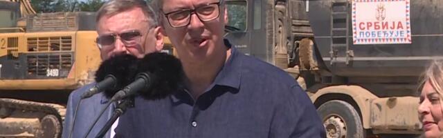 NEĆU SE SMIRITI DOK U SVIM DELOVIMA SRBIJE PROSEČNA PLATA NE BUDE PREKO 1000 EVRA! Vučić: Za Sombor je najvažnije dovođenje jednog velikog investitora