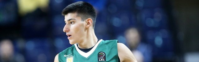 Još jedan Grk u NBA: Kalaicakis kod Janisa, čeka se odluka Milvokija za Tanasisa