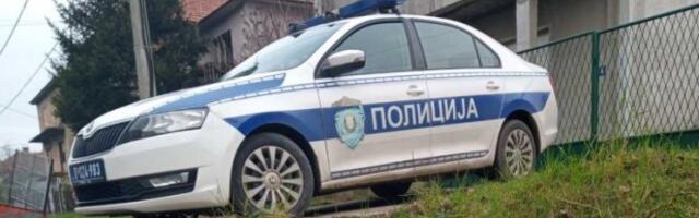 KOMŠIJE OTKRILE MOGUĆ RAZLOG UBISTVA U PARAĆINU! "Bili su čudna porodica, otac mu je uzimao pare kada primi platu"