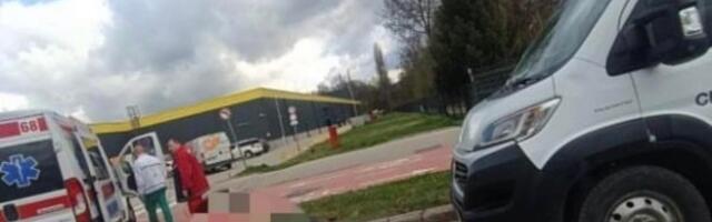 Vozilo brze pošte usmrtilo biciklistu kod Stop Shop-a