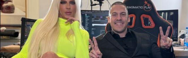 Šalje joj slike polnog organa: Karleuša otkrila koliki je ponos Baki Prasetu (VIDEO)