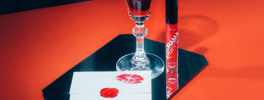 AURA SELF LOVE FEBRUARY: Jedini must-have je ljubav prema sebi