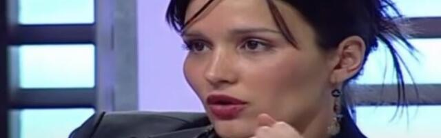 Žene se uhodile plastičare zbog njenih grudi, važila je za fam fatal na našoj sceni: Evo kako danas izgleda Rada Radenović, ŠOKIRAĆETE SE! (FOTO)