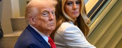 "FBI je napravio haos s Melanijinim donjim vešom" Ljudi ne mogu da veruju šta je Tramp izjavio na preizbornom skupu: "Ona ih pegla parom da bi bile savršene"