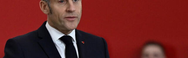 Блумберг: Макрон планира да одбије позив Трампа у Одбор за мир