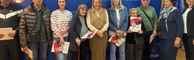 Kancelarija za izbeglice i migracije: Deset porodica dobilo stanove na Zvezdari