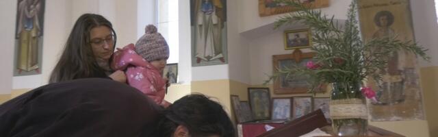 Da li je sramota dati malo novca u crkvi? Sveštenici otkrivaju šta je zaista važno kada ostavljate prilog