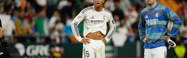 “Prave sprdnju od najvećeg kluba na svetu!” Ponoćna eksplozija iz Reala: Čist penal, faulovi koji se ne sude... Barsi se sve gleda kroz prste! /VIDEO/