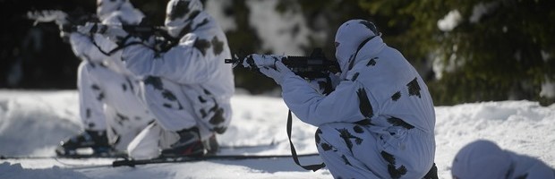KADETI VOJNE AKADEMIJE NA OBUCI U ZIMSKIM USLOVIMA