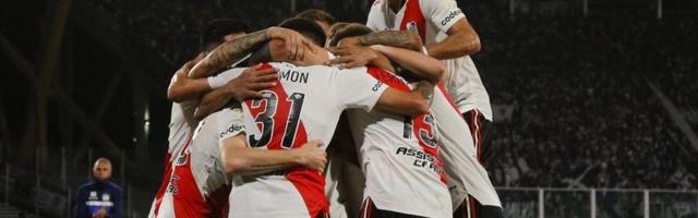 Moćni River! Dobio derbi u gostima s 2:0, a preko 80 minuta igrao sa igračem manje (VIDEO)