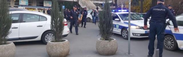 HAPŠENJE U VRANJU! Dvojica osumnjičenih za lepljenje plakata sa likom Verana Matića