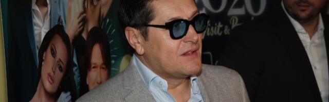 Frajerčina: Aco Pejović kao biznismen iz Njujorka (FOTO)