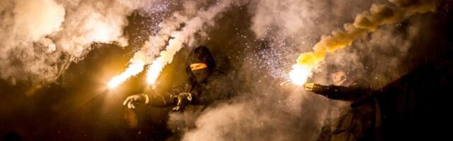 Haos u Beogradu: Sukob Delija i Grobara, baklje i obračun nasred ulice (VIDEO)