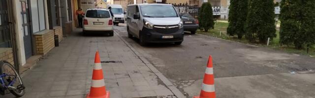 Detalji krvave tuče: A.T. je zatvorenom šakom udario M.K. u glavu, pa u bradu – ovaj pao na beton i zadobio povrede opasne po život