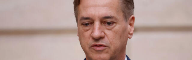 Словенија разматра ограничења: Голоб најавио могуће рестрикције точења горива за странце