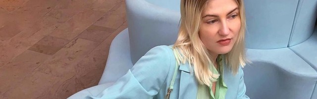 Karirana torba: sveži dodatak koji će osvežiti naš izgled