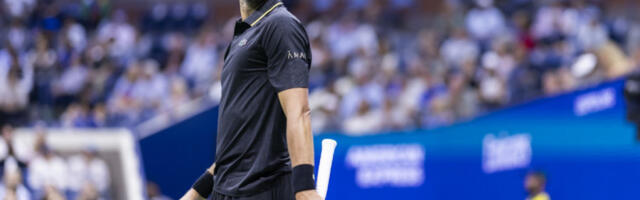 ČITAV SVET SE PITAO KAKO JE NOVAK ZAVRŠIO NA BEJZBOL TERENU: Đoković sve otkrio, ukazana mu je ogromna čast!