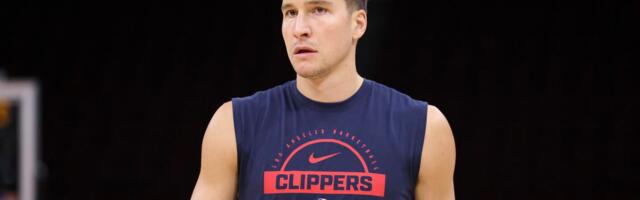 Čudesni Kari i čudesni poromašaj(i) Klipersa: I bolje što je kraj sezone za Bogdanovića, bizarna scena sa sudijom obeležila meč