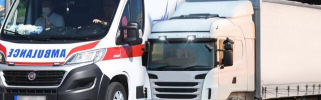 Kamionždija napravio pravi rusvaj u Modriči: Za petnaest minuta teretnjakom izazvao tri saobraćajke, povređen i biciklista