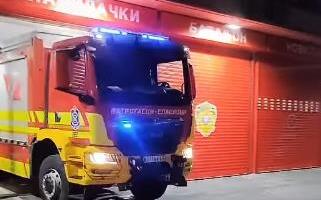 PRVA INTERVENCIJA U 2026. GODINI! Vatrogasci u Novom Sadu izašli zbog požara: "U istom ritmu i u 2026. godini!" (VIDEO)