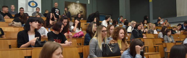 Mladi hrle na ovaj fakultet! Interesovanje skočilo čak 20 odsto, psihologija pravi hit FOTO