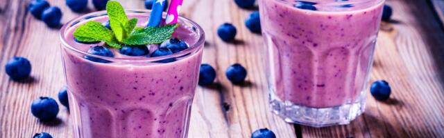 Smoothie od borovnica i badema
