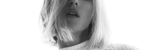 Roze kaput je savršen finiš zimske mode: ovaj od 4.990 dinara supermodeli obožavaju!